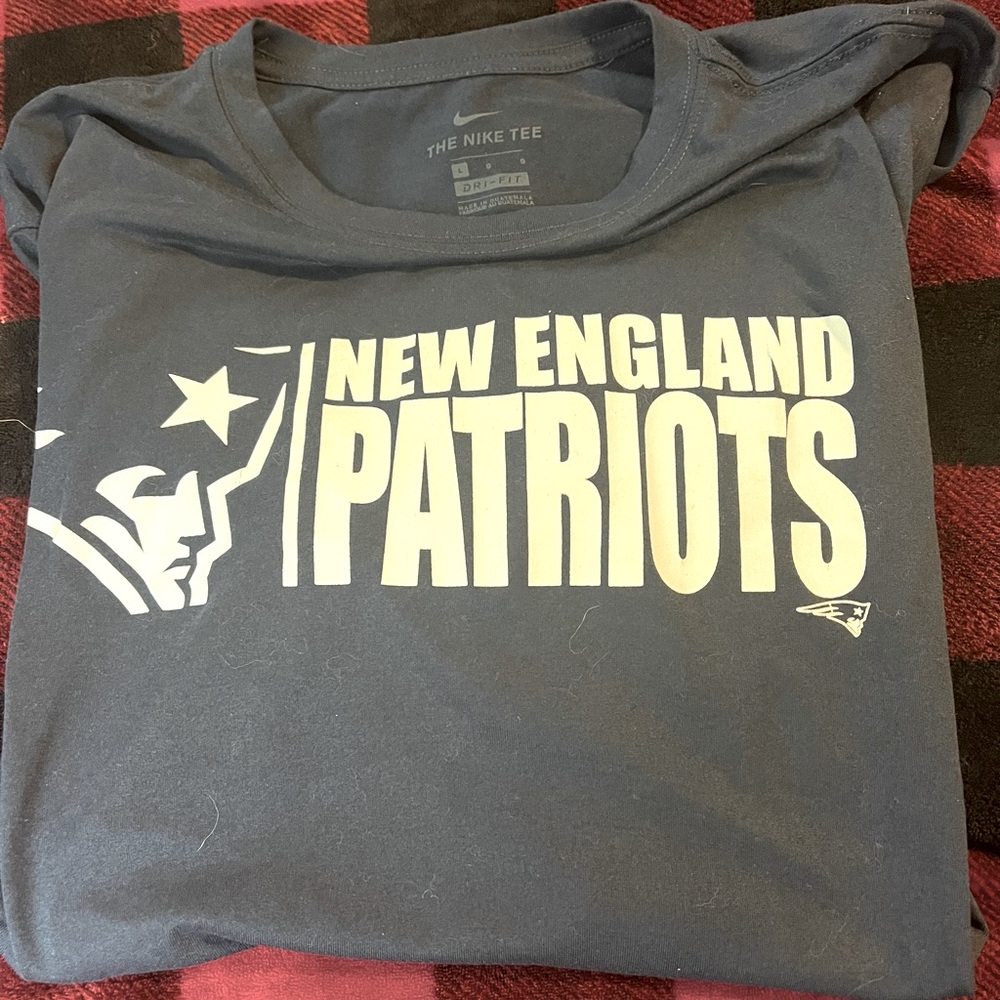 Nike Mens New England Patriots dri fit t shirt